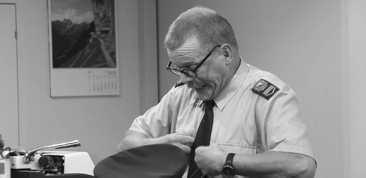 René Peier als Polizeibeamterin 'Loch im Herz', 2010: Sogar Theater, Zürich & Gastspiele
